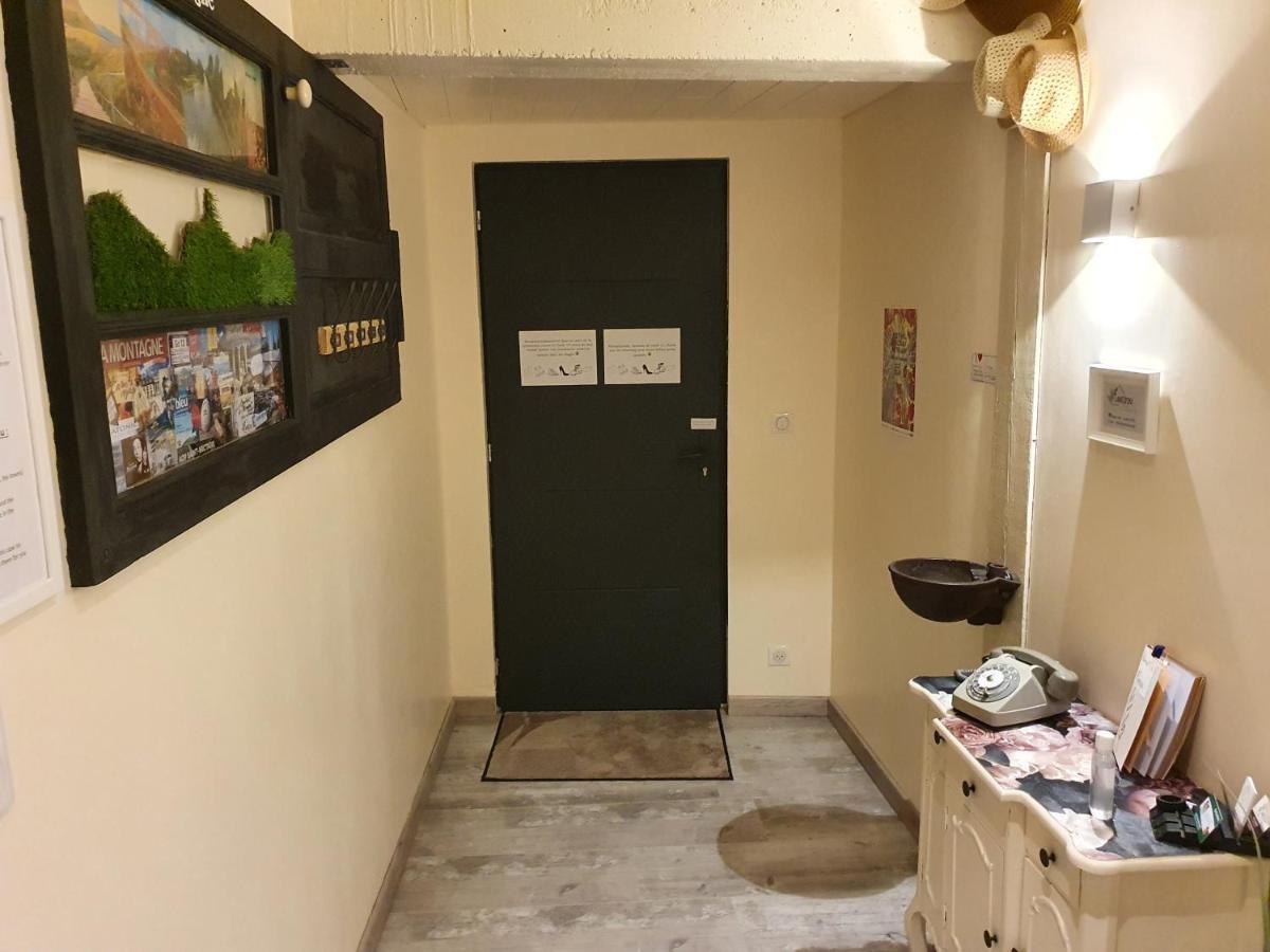 La Meizou De Bouly Villa Les Martres-de-Veyre ภายนอก รูปภาพ